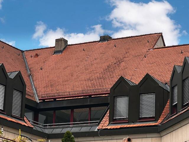 Modernisierte 2 - Zimmerwohnung mit großer Loggia zum wohlfühlen!