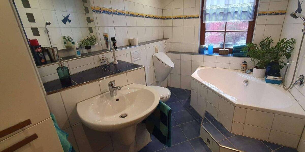 Etagenwohnung Weinsberg-Grantschen Grantschen - 5 Zimmer, 145 m&sup2;, 1.500&euro; | Angebot:26159836