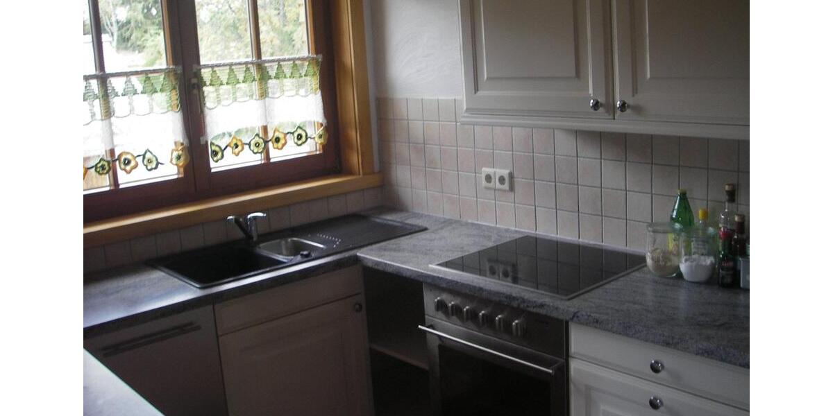 Dachgeschoßwohnung Feldberg (Schwarzwald) - 3 Zimmer, 85 m&sup2;, 680&euro; | Angebot:25807550