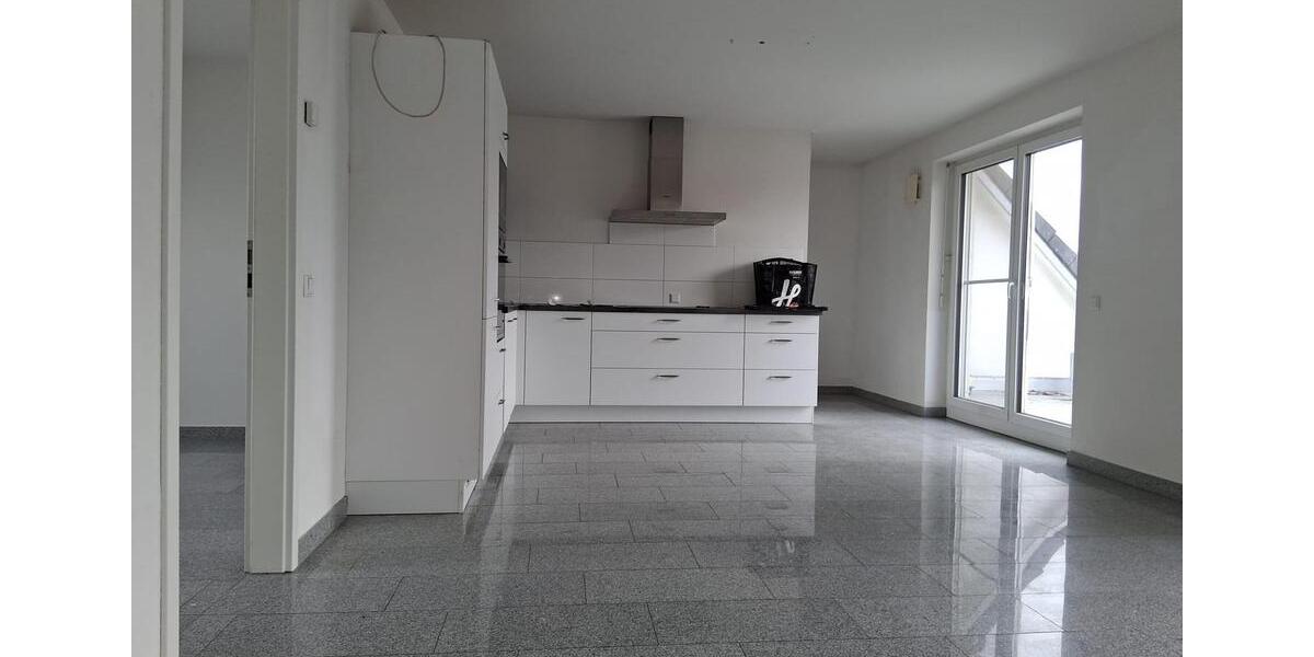 Dachgeschoßwohnung Willstätt - 5 Zimmer, 110 m&sup2;, 1.700&euro; | Angebot:25267034