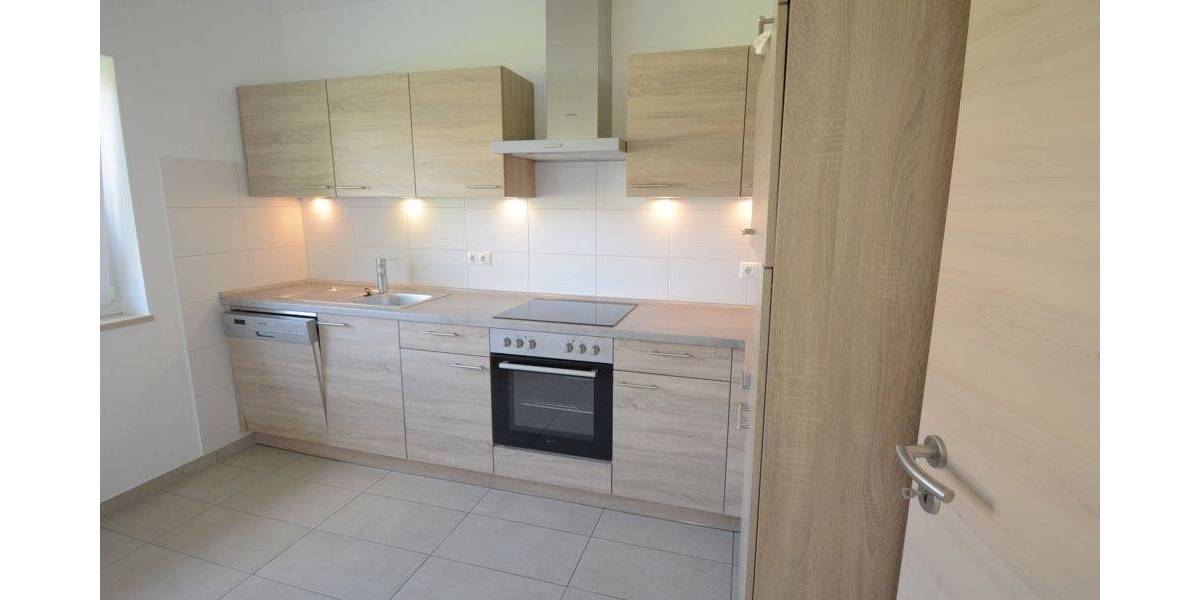 Einfamilienhaus Epenwöhrden - 2 Zimmer, 72 m&sup2;, 850&euro; | Angebot:25687146