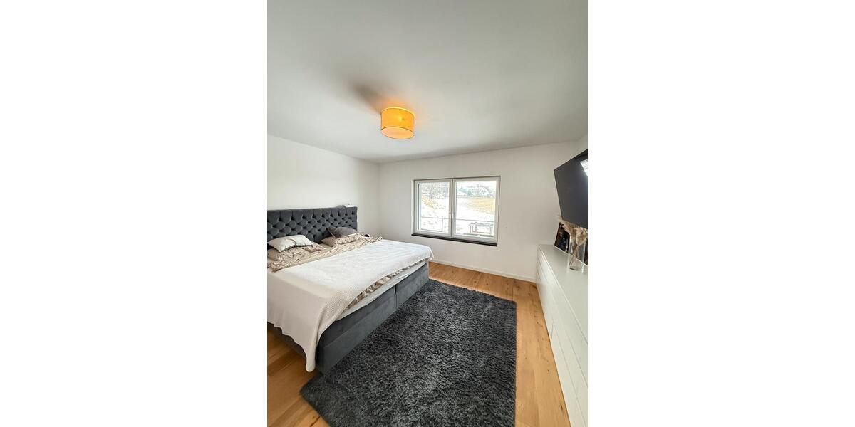 Erdgeschoßwohnung Kumhausen - 3.5 Zimmer, 140 m&sup2;, 2.100&euro; | Angebot:24753080