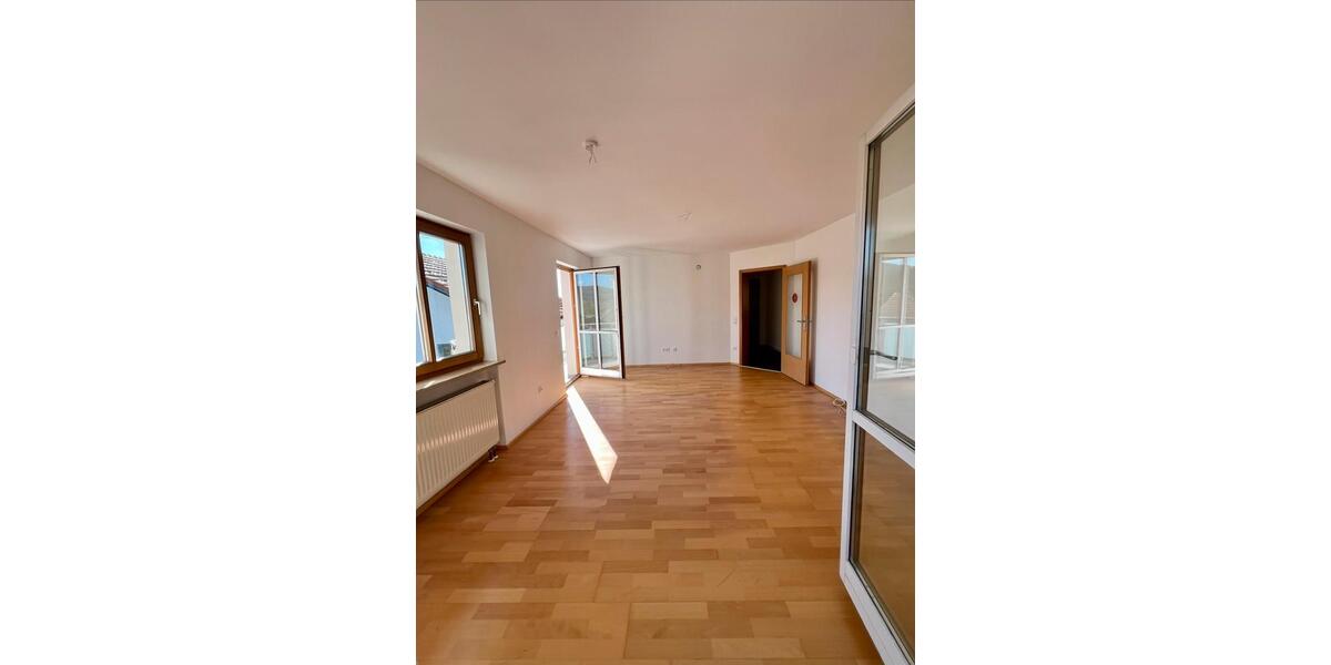 Etagenwohnung Bodenmais - 3 Zimmer, 85 m&sup2;, 980&euro; | Angebot:26272773