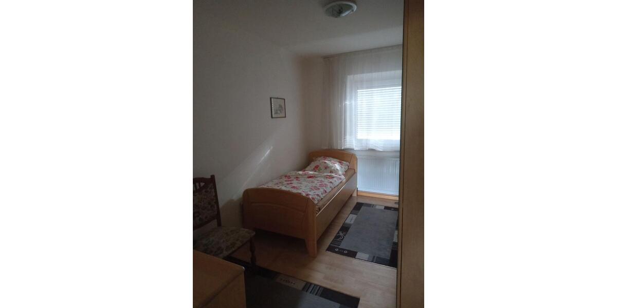 Etagenwohnung Arzberg - 2 Zimmer, 40 m&sup2;, 75&euro; | Angebot:26546224