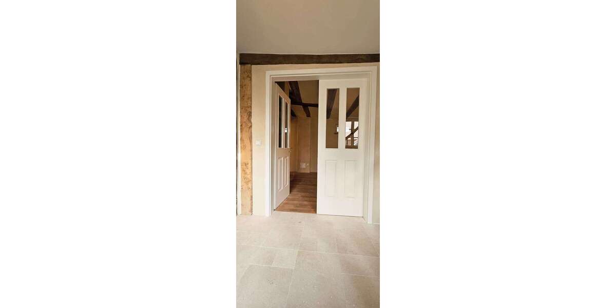 Etagenwohnung Gönnheim - 4 Zimmer, 146 m&sup2;, 1.900&euro; | Angebot:25877030