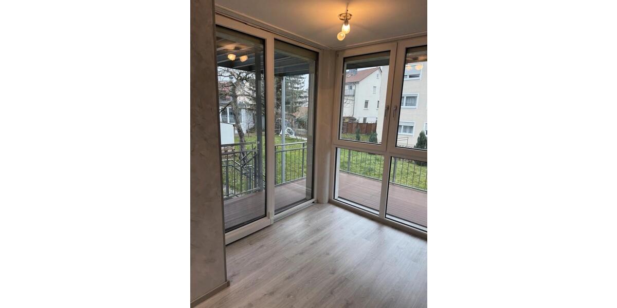 Etagenwohnung Reutlingen Reutlingen (Kernstadt) - 2 Zimmer, 60 m&sup2;, 1.000&euro; | Angebot:25056482