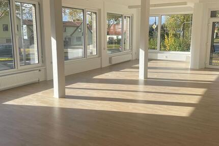 Schöner heller Gewerberaum zimmer