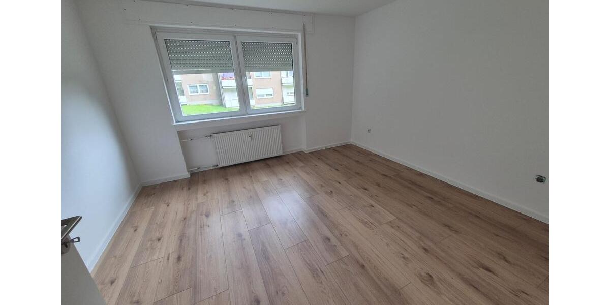 Etagenwohnung Blomberg - 4 Zimmer, 81 m&sup2;, 600&euro; | Angebot:26261728