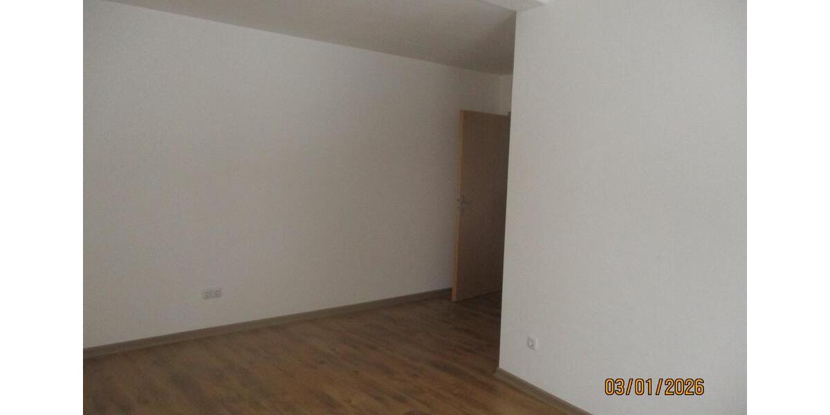 Etagenwohnung Sankt Ingbert - 4 Zimmer, 108 m&sup2;, 1.000&euro; | Angebot:24849552