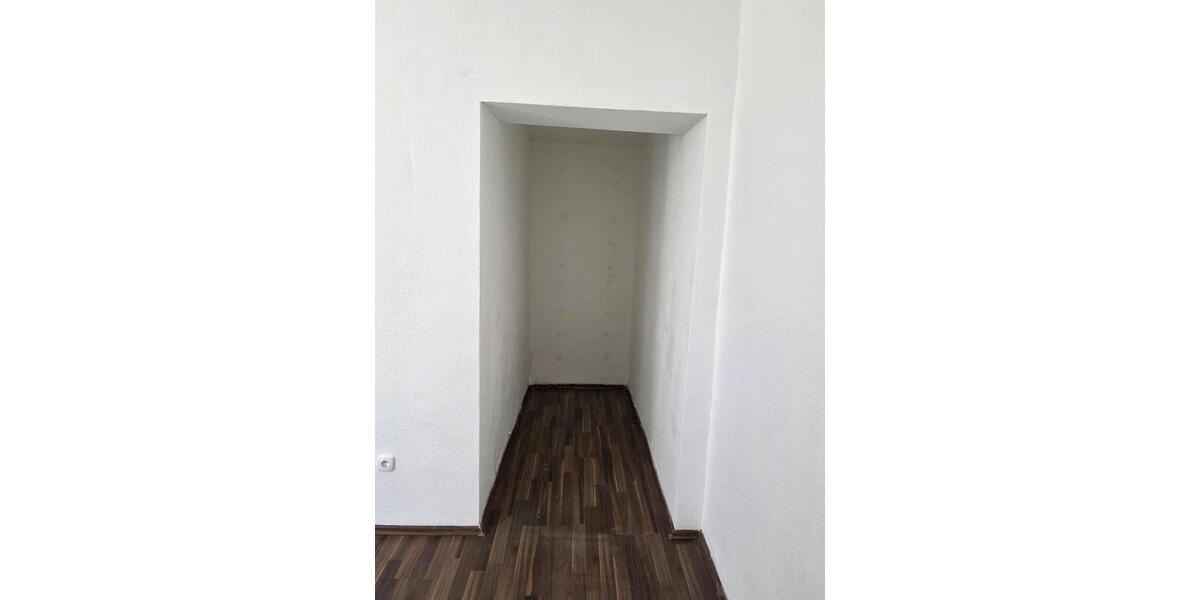 Erdgeschoßwohnung Ludwigshafen am Rhein Rheingönheim - 2 Zimmer, 53 m&sup2;, 700&euro; | Angebot:26582672