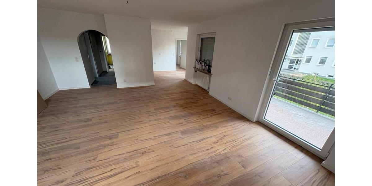 Etagenwohnung Amberg - 2 Zimmer, 68 m&sup2;, 990&euro; | Angebot:26566513