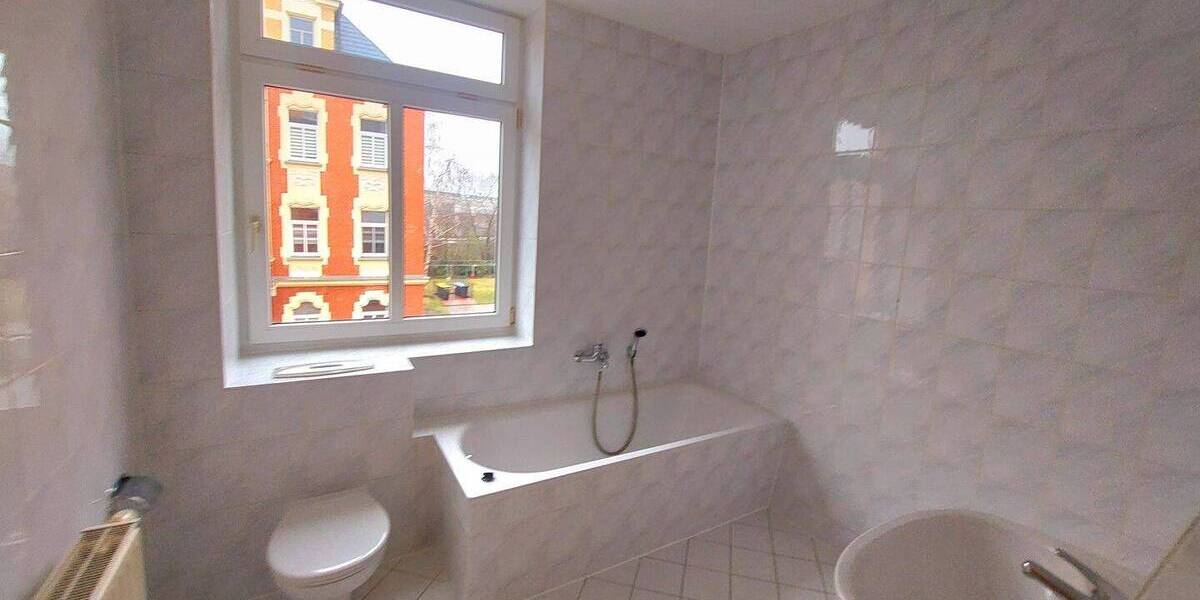Etagenwohnung Plauen Preißelpöhl - 2 Zimmer, 64 m&sup2;, 320&euro; | Angebot:26672272