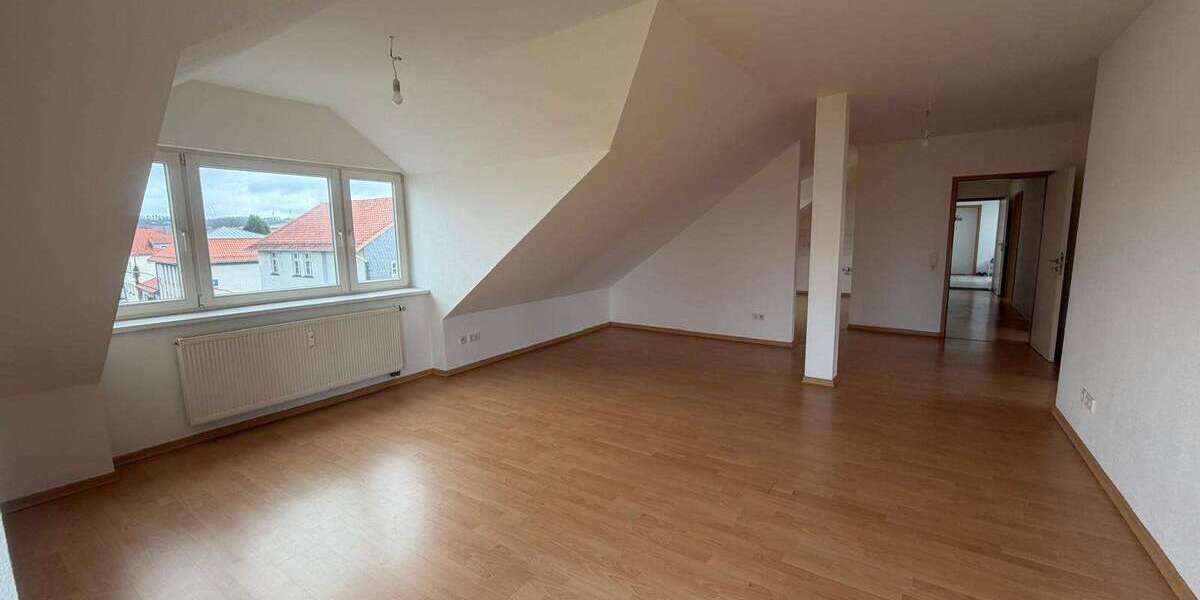 Etagenwohnung Lemgo - 3 Zimmer, 83 m&sup2;, 480&euro; | Angebot:26211750