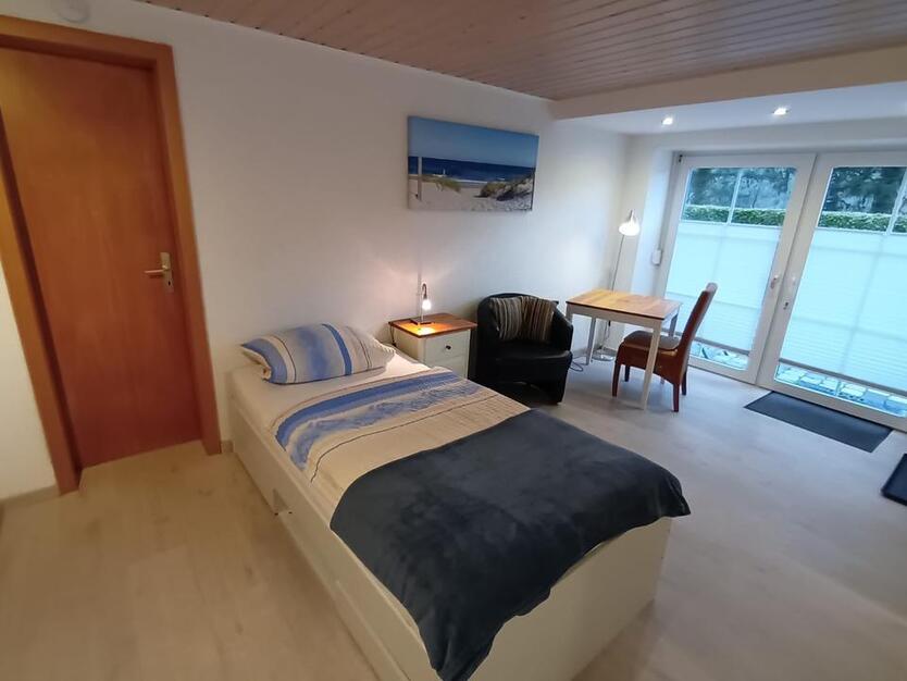 Vollmöbliertes und komplett eingerichtetes 1-Zimmer Apartment