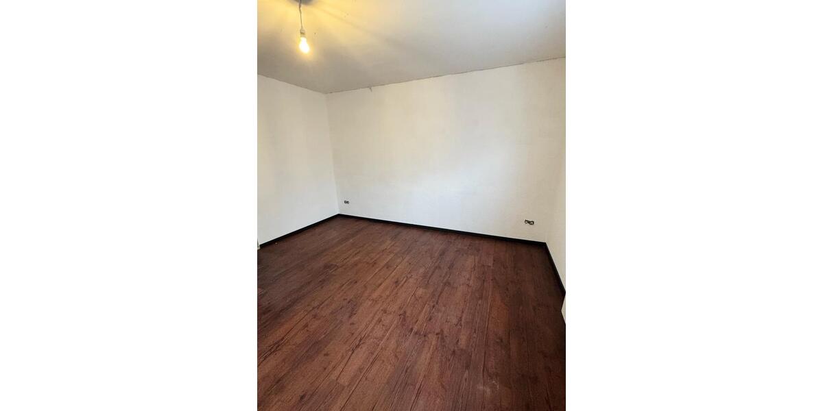 Erdgeschoßwohnung Bad Camberg - 4 Zimmer, 80 m&sup2;, 900&euro; | Angebot:26512793