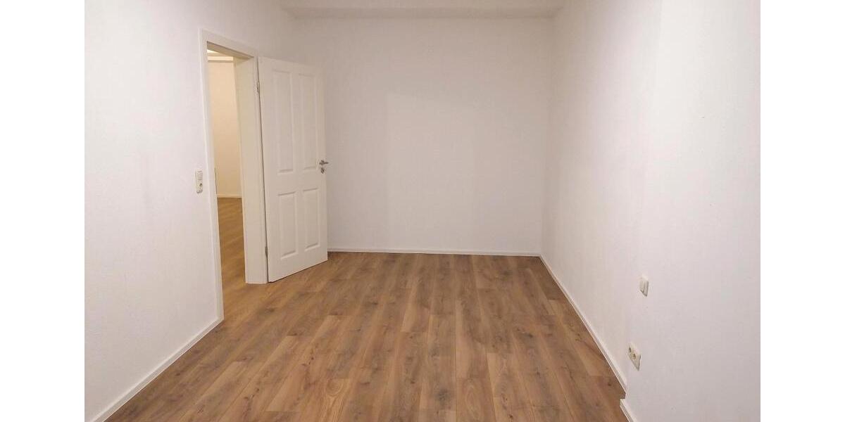 Erdgeschoßwohnung Erftstadt - 3 Zimmer, 125 m&sup2;, 1.500&euro; | Angebot:25219283