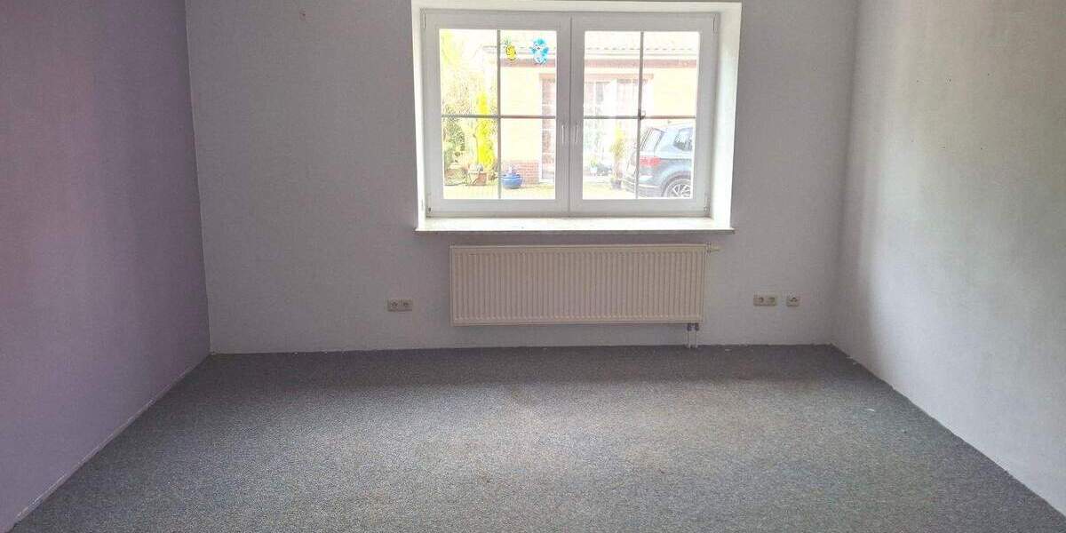 Bauernhaus, Landhaus Remmels - 8 Zimmer, 300 m&sup2;, 1.950&euro; | Angebot:25770396