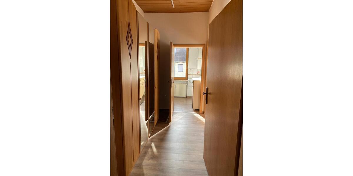 Etagenwohnung Raguhn-Jeßnitz Jeßnitz - 1 Zimmer, 25 m&sup2;, 335&euro; | Angebot:24851584