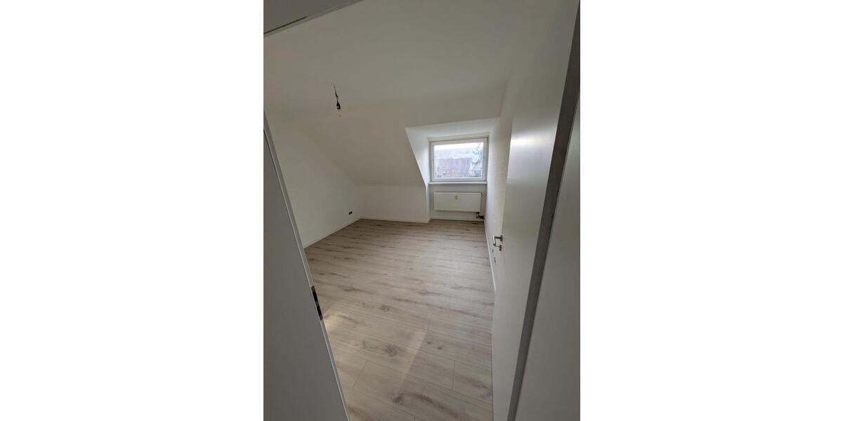 Dachgeschoßwohnung Denkte - 3 Zimmer, 55 m&sup2;, 700&euro; | Angebot:24660973
