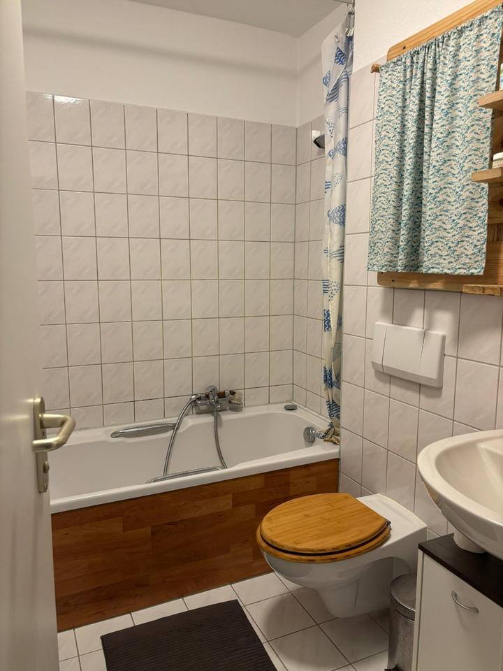 Geräumige Wohnung in Marktnähe mit großem Wohn- & Essbereich