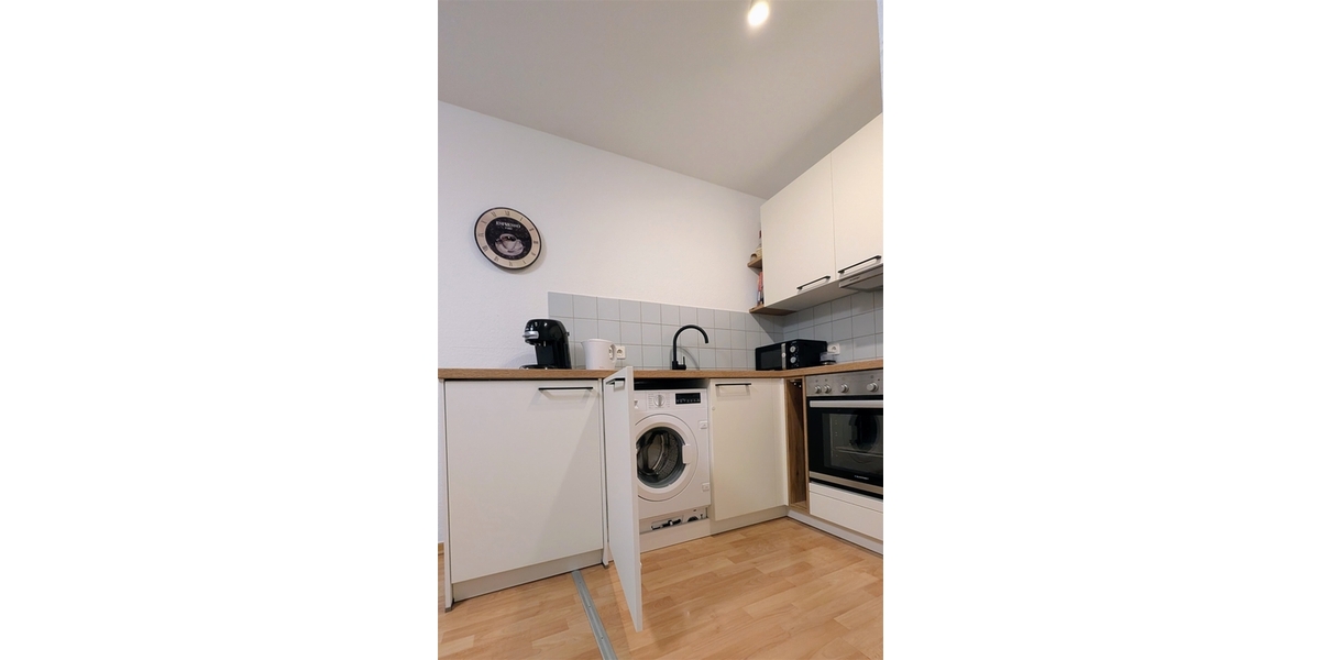 2-Zimmer-Wohnung in Klotzsche mit Balkon ( EBK gegen Ablöse) 2 zimmer