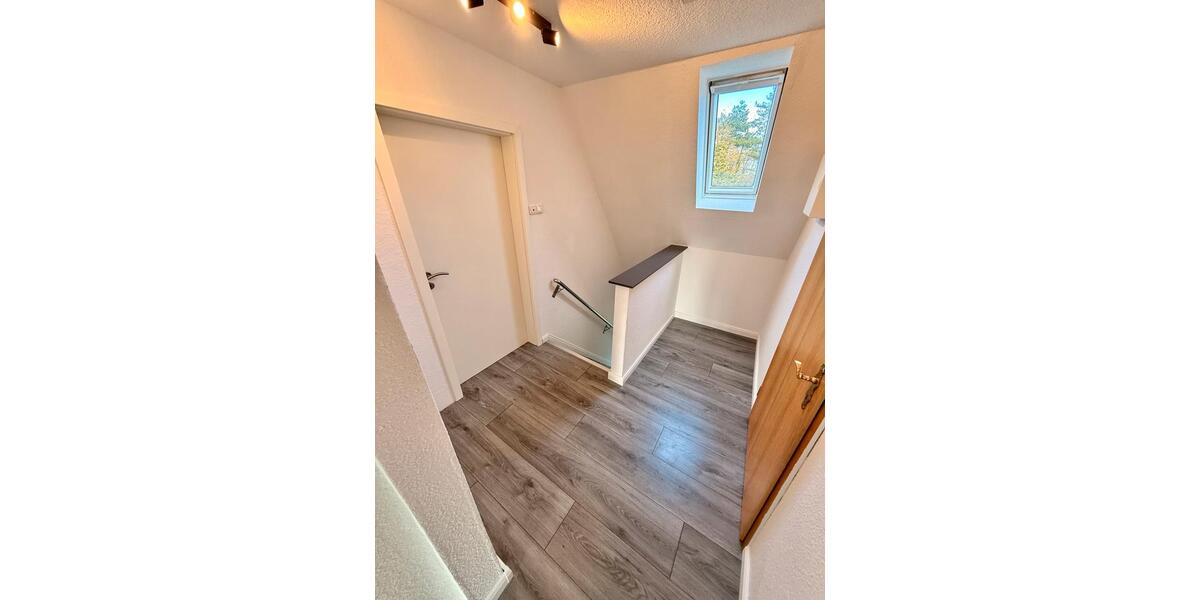 Dachgeschoßwohnung Wurster Nordseeküste - 2.5 Zimmer, 80 m&sup2;, 780&euro; | Angebot:25972260