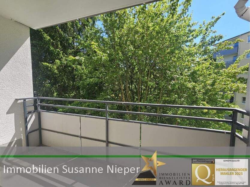 Lichthelle Wohnung mit optimaler Aufteilung, Loggia und Aufzug – Erstbezug nach Sanierung – Wuppertal Langerfeld 3 zimmer
