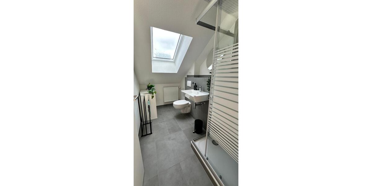 Dachgeschoßwohnung Karlsruhe Knielingen - 1 Zimmer, 1 m&sup2;, 400&euro; | Angebot:26247507