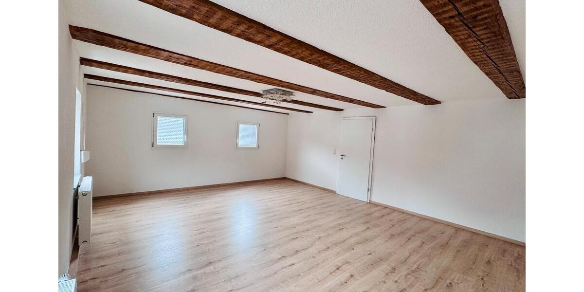 Etagenwohnung Kirchensittenbach - 5 Zimmer, 187 m&sup2;, 1.480&euro; | Angebot:26040539
