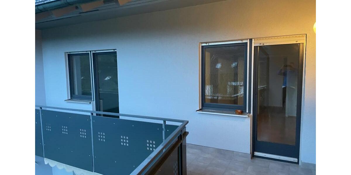 4 Zimmer Wohnung zu vermieten, zusätzlich Kellerraum und Garage 5 zimmer