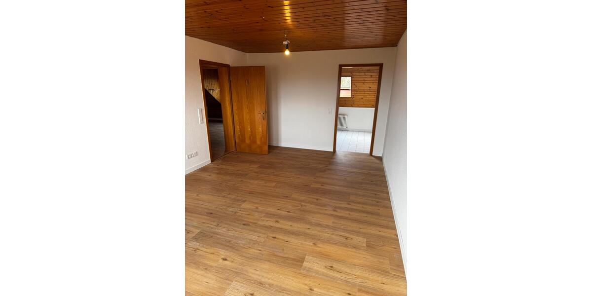 Doppelhaushälfte Albbruck - 5 Zimmer, 182 m&sup2;, 1.650&euro; | Angebot:24841456