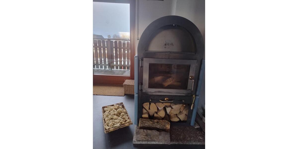 Dachgeschoßwohnung Neubrunn - 2 Zimmer, 85 m&sup2;, 750&euro; | Angebot:25948012