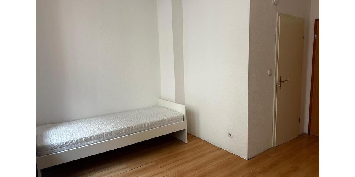 WG Zimmer in Studentenhaus ab 01.01.2026 1 zimmer