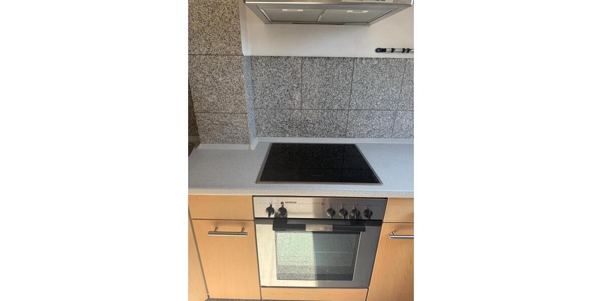 Dachgeschoßwohnung Düsseldorf Stadtbezirk 9 - 2 Zimmer, 52 m&sup2;, 650&euro; | Angebot:26285612