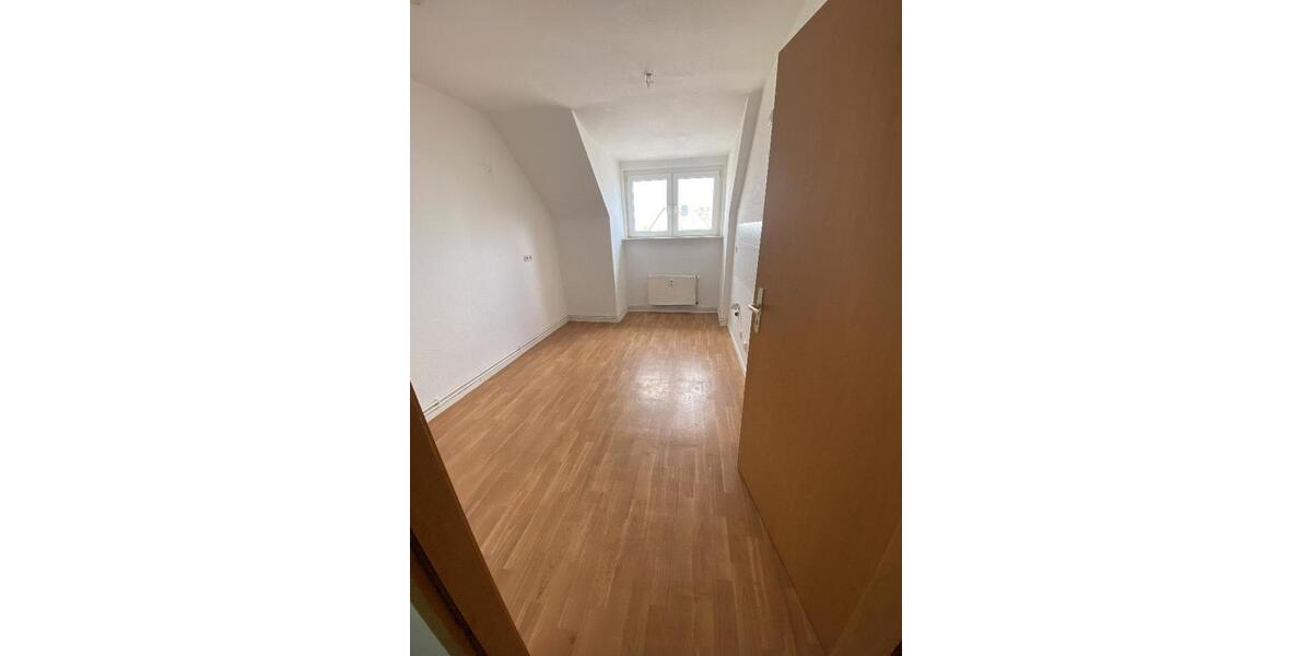 Etagenwohnung Bernburg (Saale) - 2 Zimmer, 37 m&sup2;, 325&euro; | Angebot:23464912