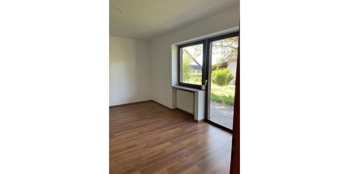 Helle Wohnung zu vermieten , 84m2, Schwarzhofen 2 zimmer