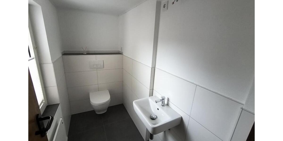 Erdgeschoßwohnung Eslohe (Sauerland) - 4 Zimmer, 125 m&sup2;, 750&euro; | Angebot:25146662