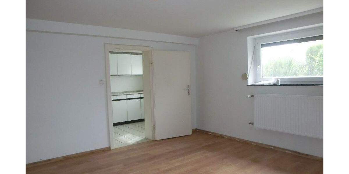 Etagenwohnung Niederwerrn - 2 Zimmer, 55 m&sup2;, 300&euro; | Angebot:26187669