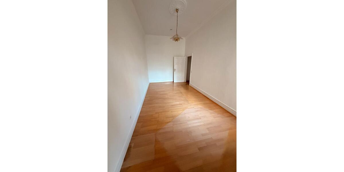 Terrassenwohnung Wiesbaden - 4 Zimmer, 118 m&sup2;, 1.600&euro; | Angebot:24490892