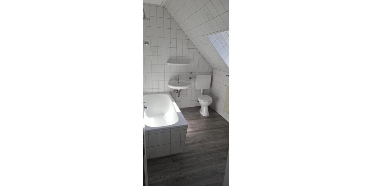 Etagenwohnung Geschendorf - 3 Zimmer, 82 m&sup2;, 650&euro; | Angebot:26479631