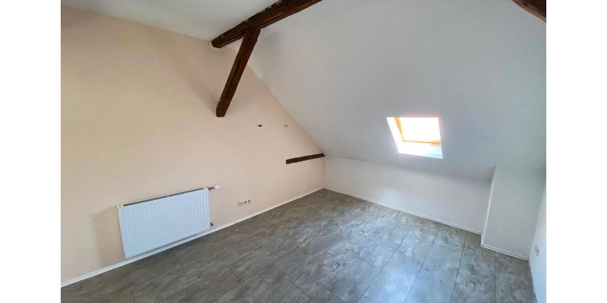 Dachgeschoßwohnung Aken (Elbe) - 5 Zimmer, 80 m&sup2;, 600&euro; | Angebot:26624020