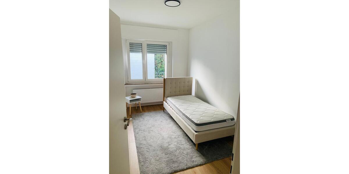 Erdgeschoßwohnung Bielefeld - 3 Zimmer, 110 m&sup2;, 1.430&euro; | Angebot:25886612