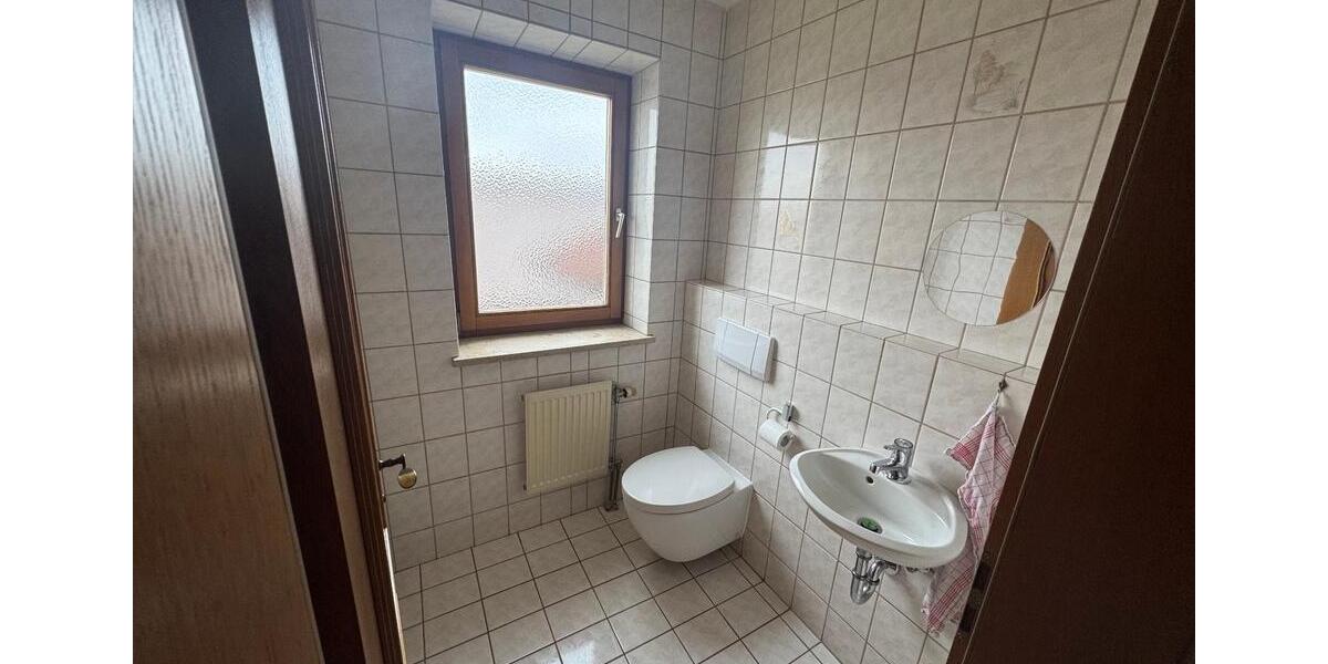 Etagenwohnung Wittibreut - 4 Zimmer, 127 m&sup2;, 710&euro; | Angebot:26004640