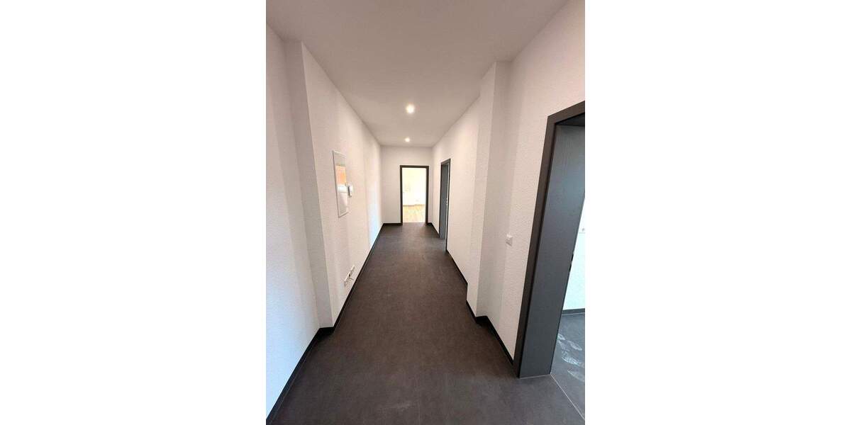 Etagenwohnung Meerane Seiferitz - 3 Zimmer, 84 m&sup2;, 700&euro; | Angebot:24683971