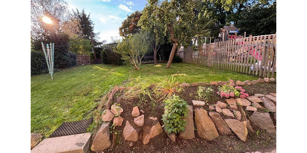 Hochparterre Crimmitschau - 3 Zimmer, 87 m&sup2;, 700&euro; | Angebot:24551054