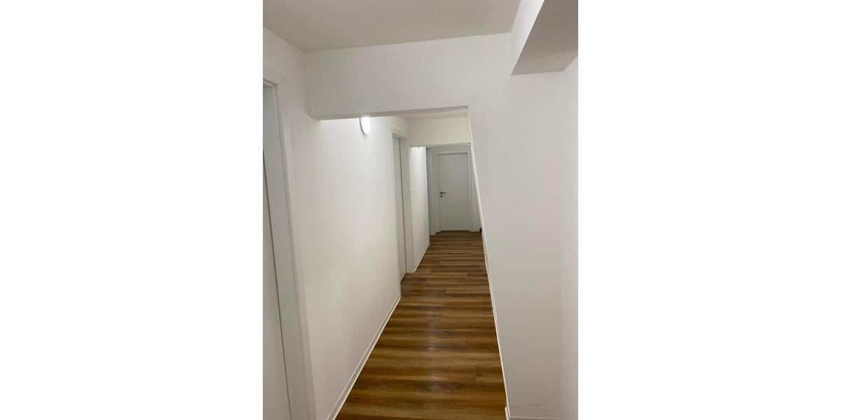 Wohnen auf Zeit Waldkirch - 1 Zimmer, 10 m&sup2;, 565&euro; | Angebot:25516660
