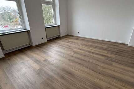 Wohnung Wuppertal Arrenberg - 4 Zimmer, 80 m&sup2;, 1.070&euro; | Angebot:25756340