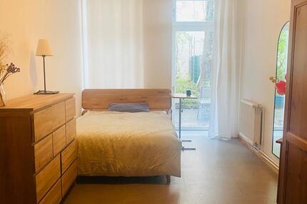 Wohnung Berlin Charlottenburg-Wilmersdorf - 3 Zimmer, 90 m&sup2;, 800&euro; | Angebot:26042155