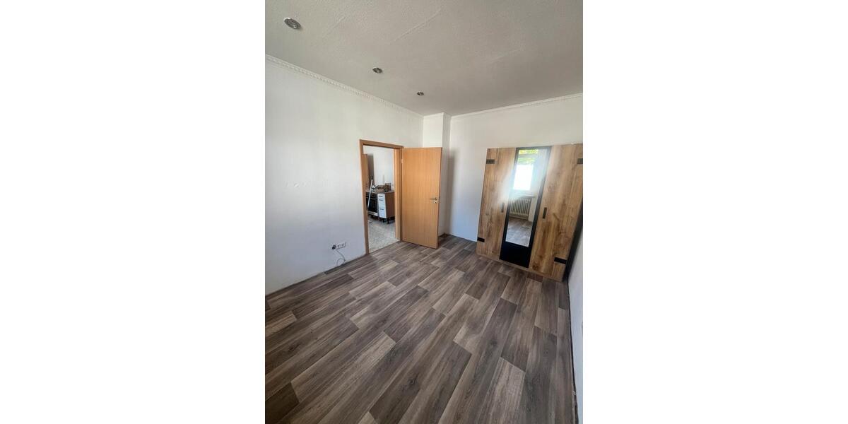 Etagenwohnung Bad Salzuflen Ehrsen-Breden - 4 Zimmer, 130 m&sup2;, 750&euro; | Angebot:26700879