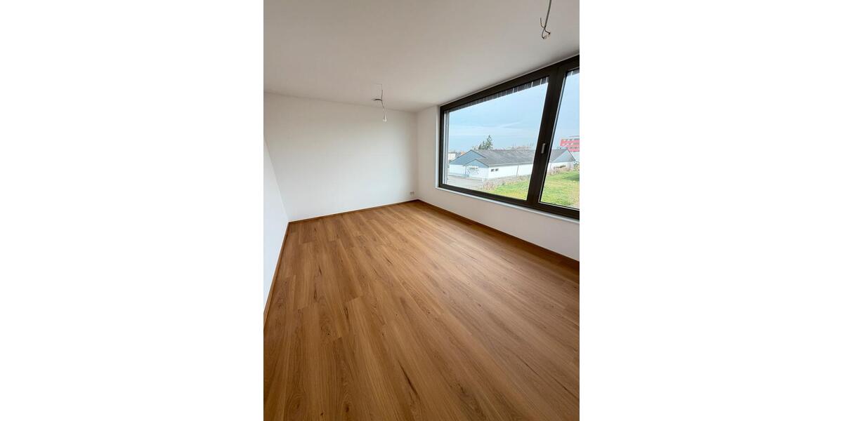 Maisonettenwohnung Saarbrücken Malstatt - 5 Zimmer, 120 m&sup2;, 1.760&euro; | Angebot:26224525